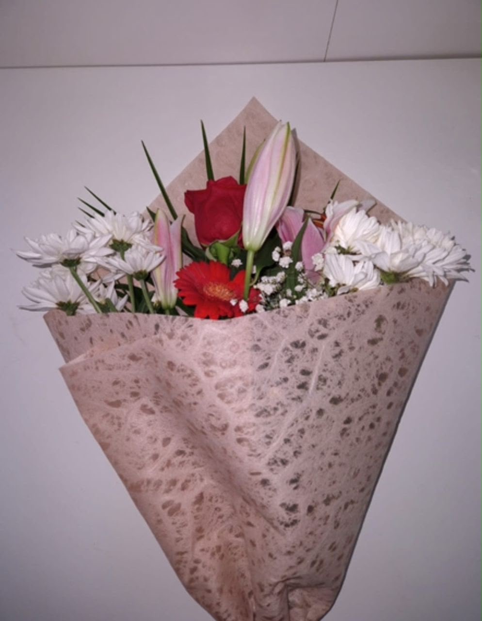 Romantic Fresh Rose, Lily & Daisy Bouquet